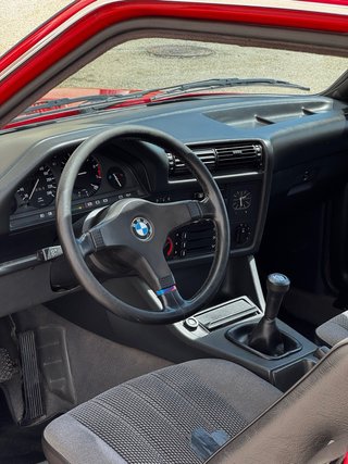 Alquiler BMW Serie 3 1990 para bodas y eventos