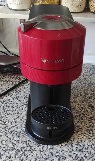 Cafetera Nespresso Krups Roja