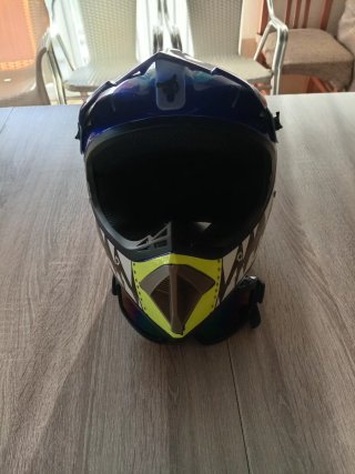 Casco moto y gafas motocross