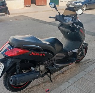 Yamaha Xmax 125 Negra