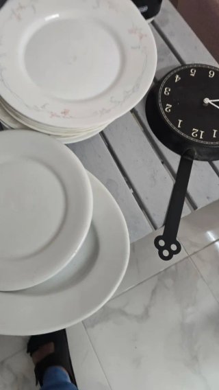 Vajilla cerámica y porcelana beige/blanca