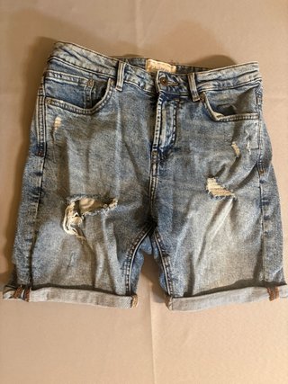 Vaqueros cortos Pull&Bear desgastados