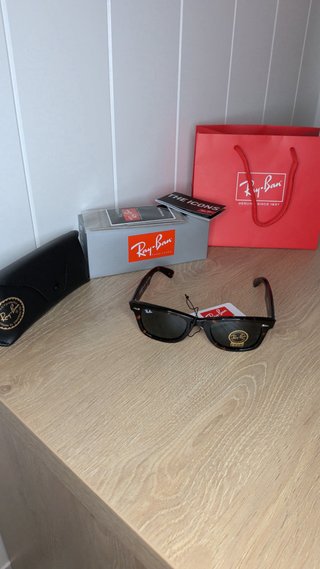 Ray-Ban RB2140902 Occhiali da sole tartarugati
