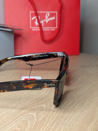 Ray-Ban RB2140902 Occhiali da sole tartarugati