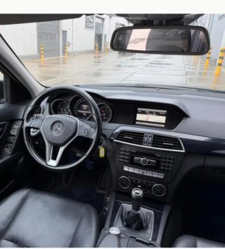 Mercedes-Benz  SL 2012