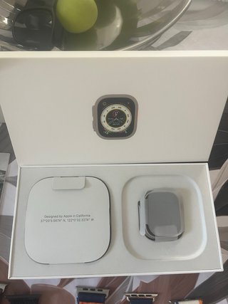 Apple Watch Ultra 1 49mm con vari cinturini