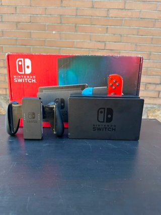 Nintendo Switch Azul y Rojo