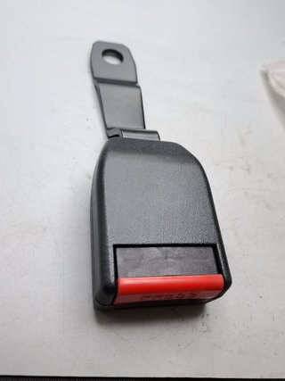 6UC357756 Cierre cinturón seguridad del izq Skoda