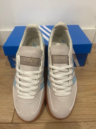 Adidas Spezial Beige y Azul
