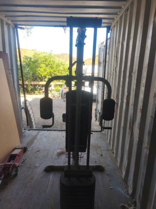 Máquina de ejercicios de pesas
