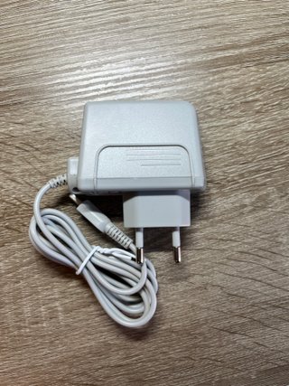 Cargador Nintendo 2DS