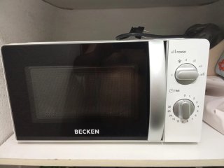 Microondas Becken casi nuevo solo dos días de uso