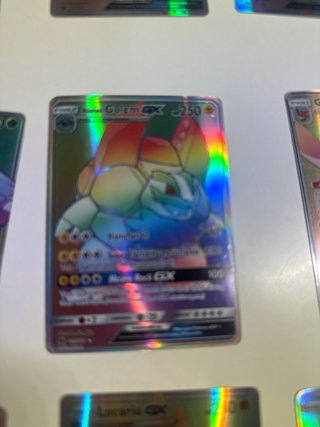 Cartas Pokémon Arcoíris y GX