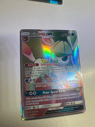Cartas Pokémon Arcoíris y GX