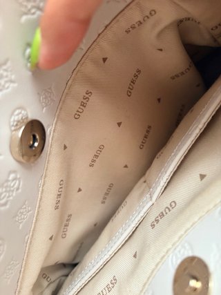 Bolso Guess Blanco y Dorado Original