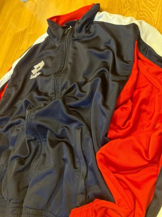 Sudadera Lotto Vintage Negra y Roja Retro 90s Y2K