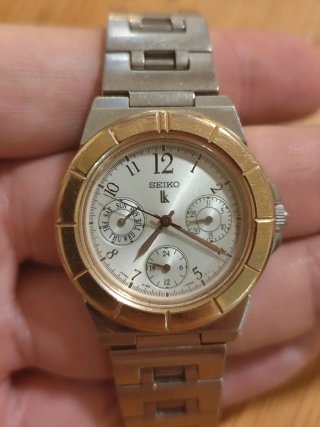 Reloj Seiko lukia