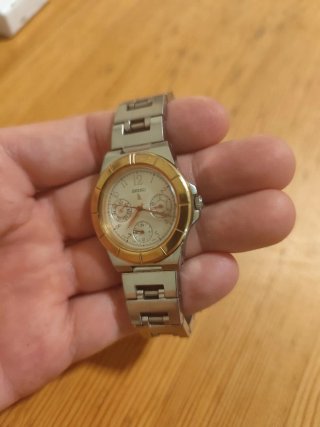 Reloj Seiko lukia
