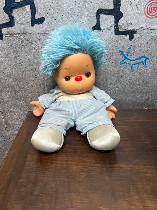 Payaso de peluche azul