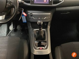 Peugeot 308 5p Allure PureTech 130 S&S