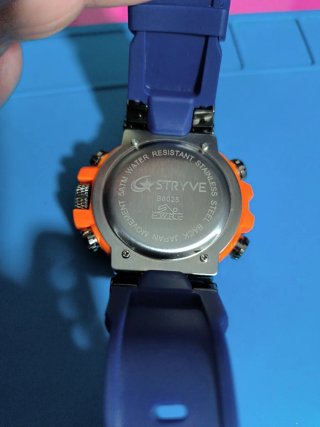 Reloj Deportivo STRYVE S8025