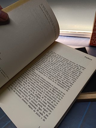 4 libros sobre Karl Marx, buen estado