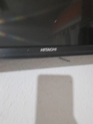 Televisión negra con mando