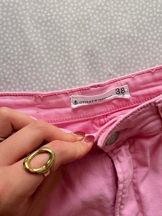 Pantalón rosa Stradivarius