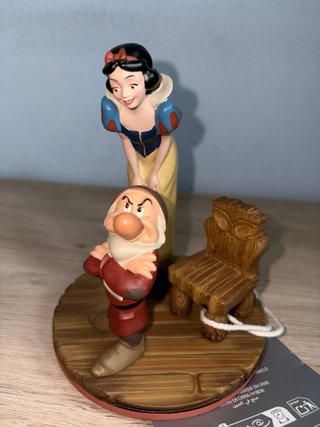 Figura Blancanieves y Gruñón