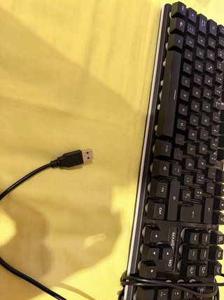Teclado Mars Gaming LED USB