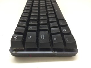 teclado alfanumerico rog rog falchion ace