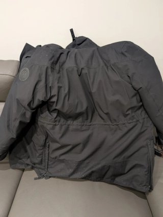 Chaqueta Quechua Negra con Capucha