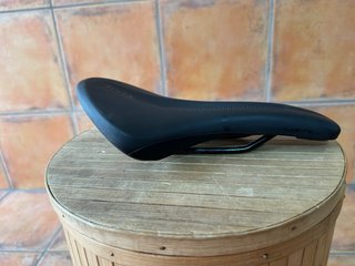 Sillín bici carretera Fizik