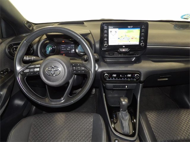 TOYOTA Yaris 1.5 120H Style Plus