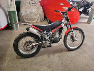 Beta Rev 3 2006 Trial Moto