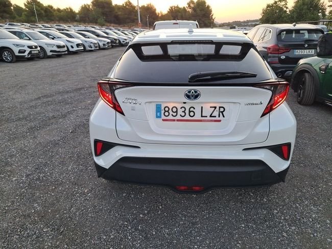 Toyota C-HR 1.8 125H Advance - foto 1