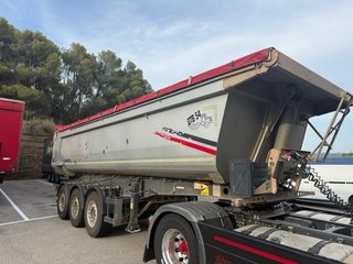 Bañera Schmitz basculante hierro 25,2 m3