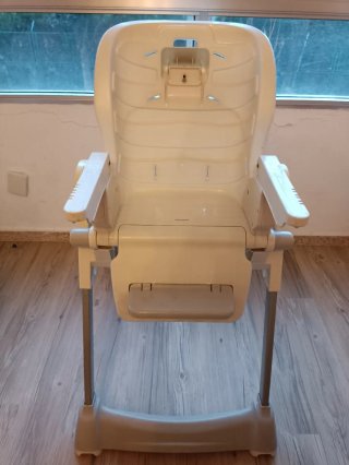 Trona reclinable para bebé