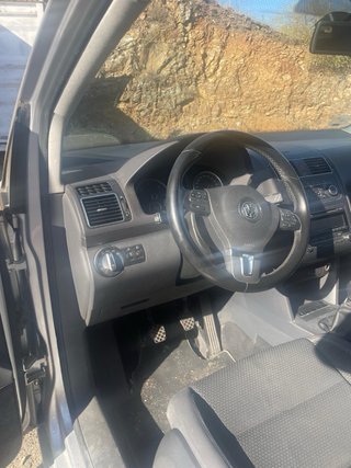Volkswagen Touran 2012