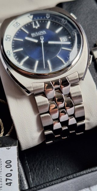 Bulova Accutron II Snorkel 96B209