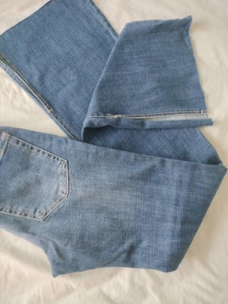 Pantalón vaquero Stradivarius Talla 34 a estrenar