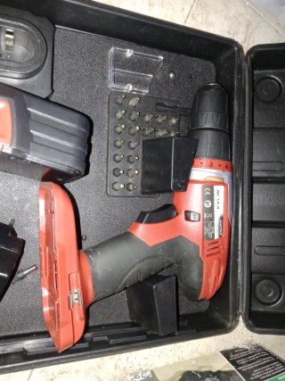 Taladro Matrix AK 14.4 con cargador.
