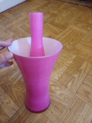 Jarrón de cristal rosa y blanco