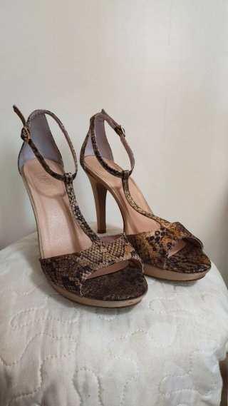 Sandalias de piel Vitti Love tacón alto