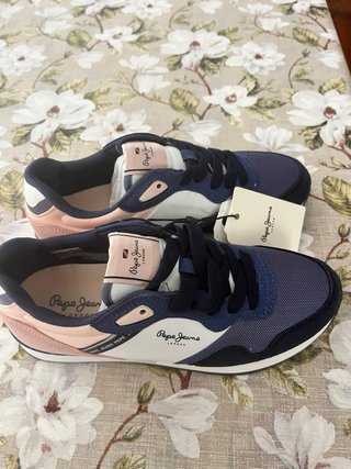 Playeras Pepe Jeans azules y rosas