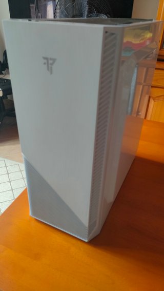 ordenador Torre PC con LEDs RGB como nueva