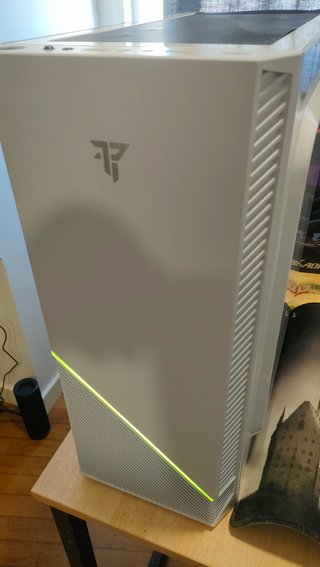 ordenador Torre PC con LEDs RGB como nueva