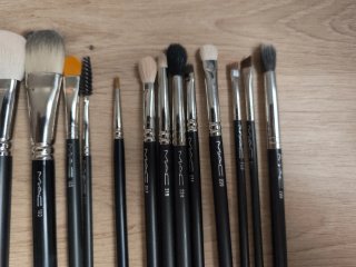 Set de brochas MAC (17) + Estuche