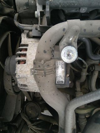 Volkswagen 038103373c culata passat berlina 182867