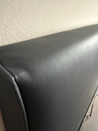 Letto con contenitore e testiera 150cm grigio scuro